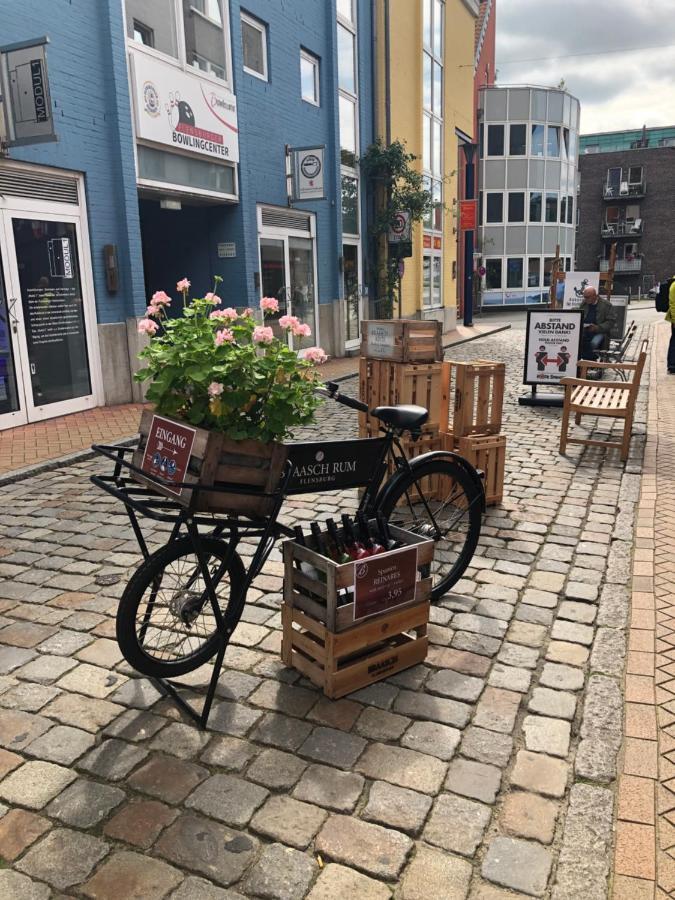 Burghofdrei Hygge & Zentral P-Platz Streaming Lägenhet Flensburg Exteriör bild
